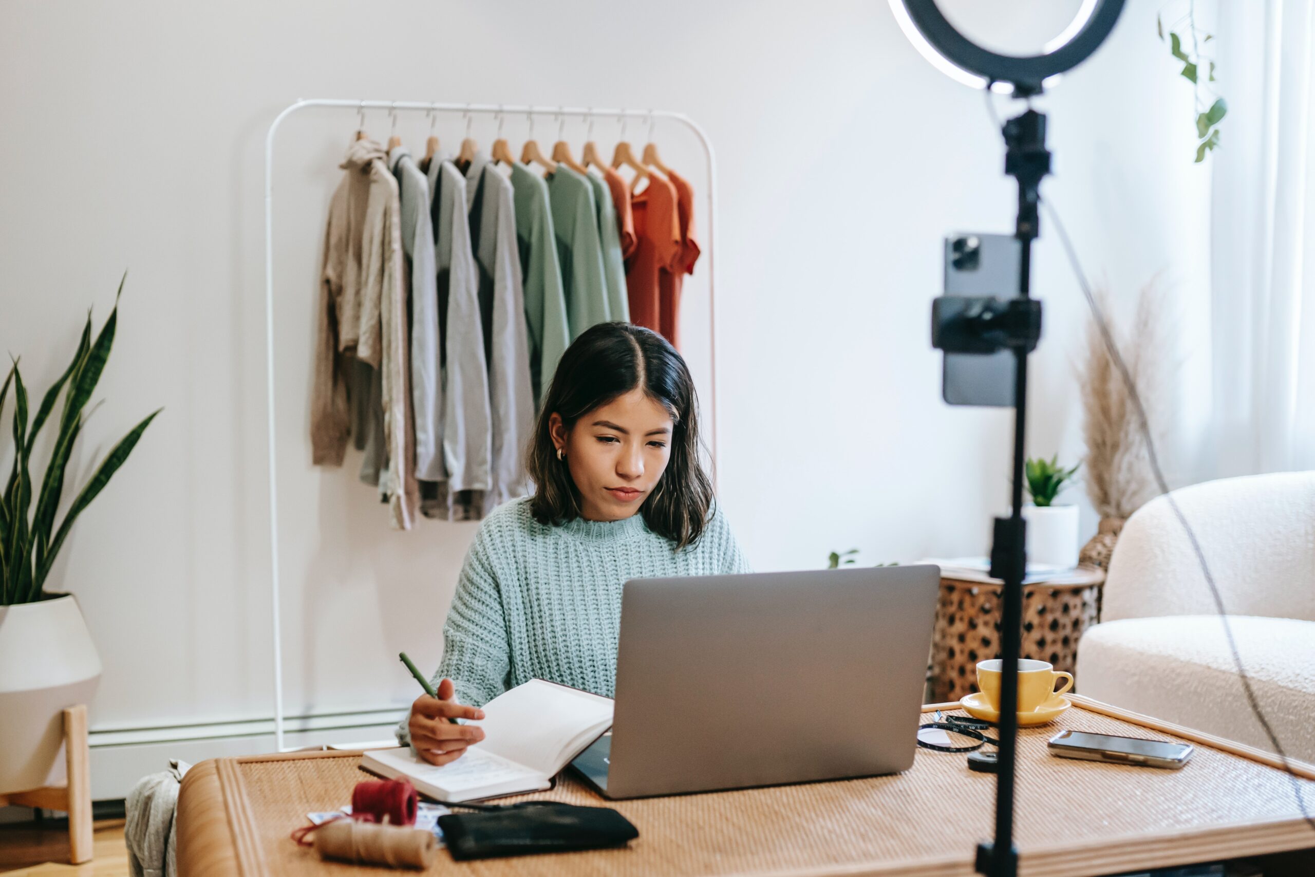 Influencer Marketing: Trends and Best Practices featured image
