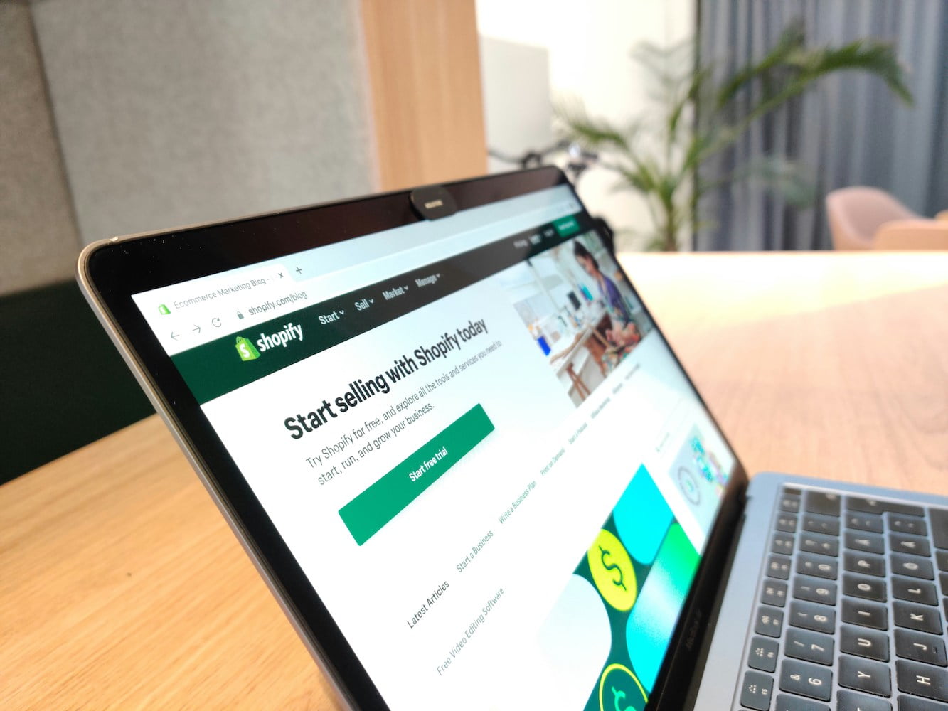 Featured image for “What is Shopify and How Does it Work?”